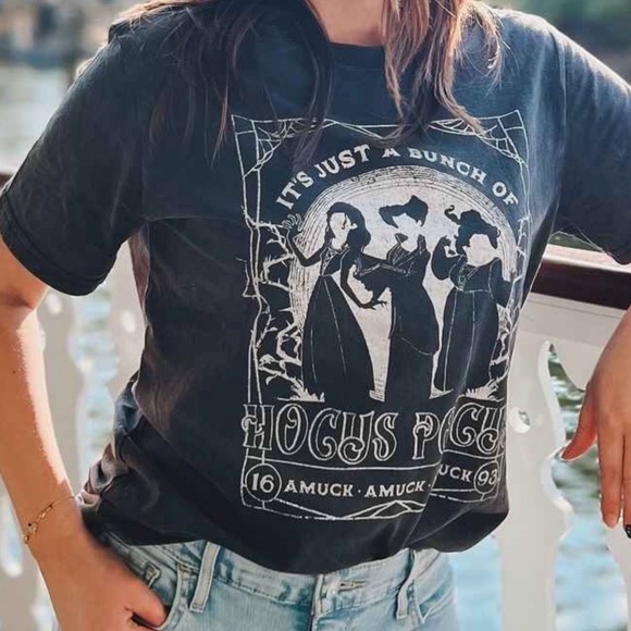 Disney Tops - Disney Hocus Pocus Vintage Tee